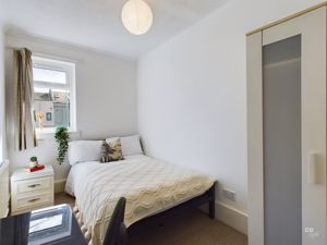 Bedroom- click for photo gallery